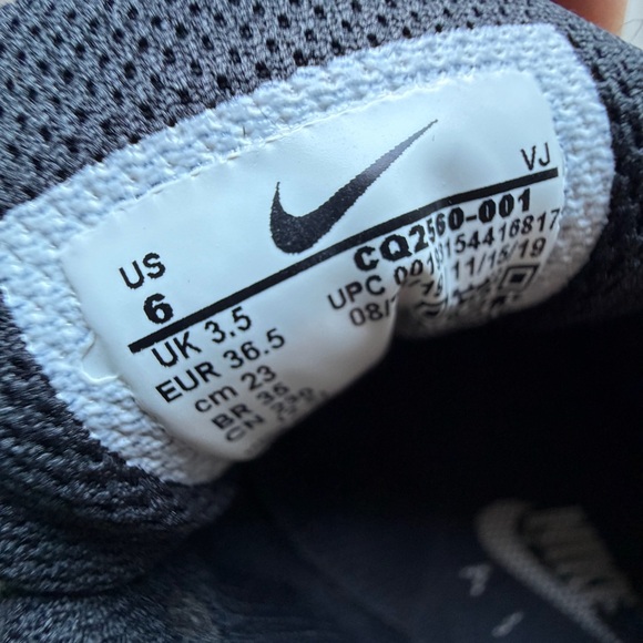 Nike Air Max 90 Women's Shoes - Picture 7 of 8